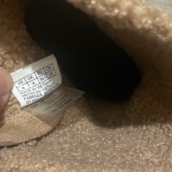 Tom's Makenna Leather Boots - Picture 7 of 7